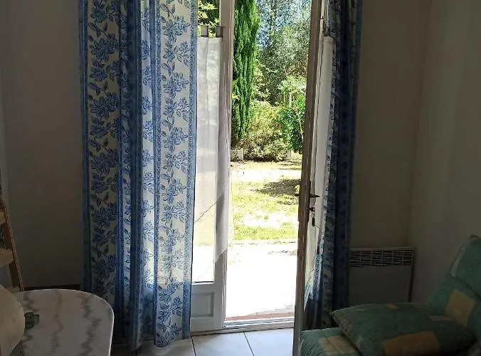 Bed & Breakfast Mas Des Pins